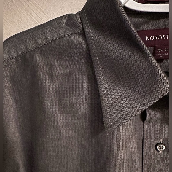 Men’s Nordstrom Button Down Dress Shirt - Picture 3 of 5
